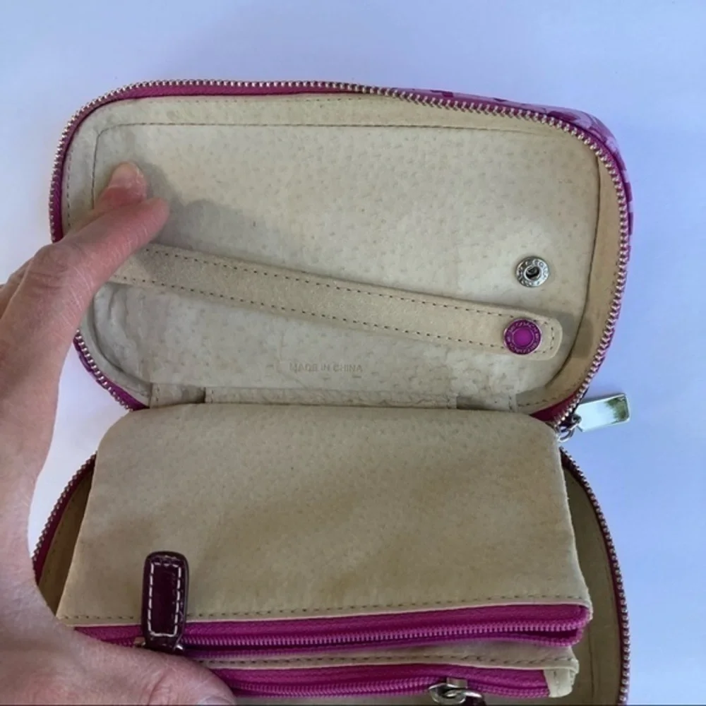 Coach purple c zipper case rare amazing